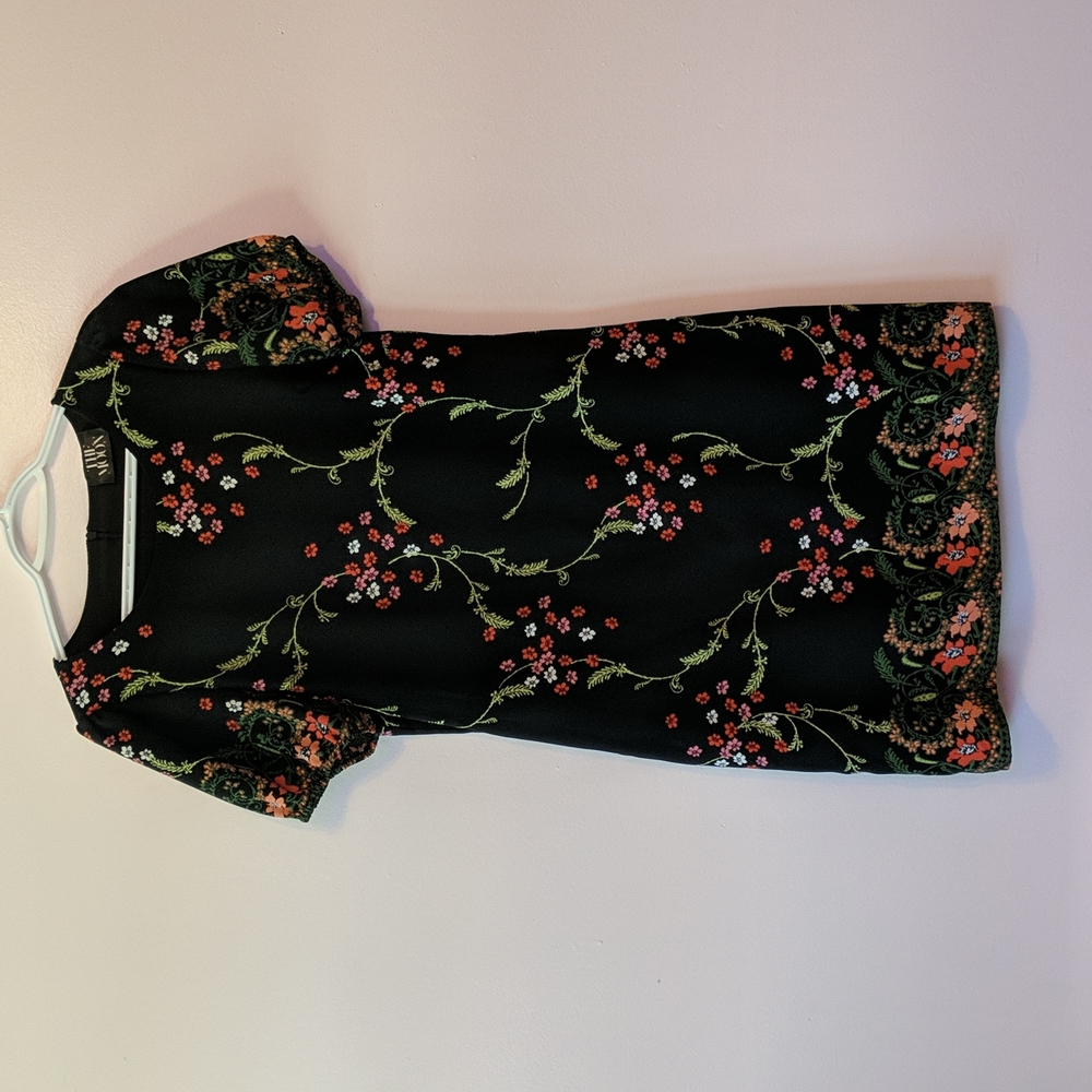 3/25$ The Moon romantic floral print dress size S